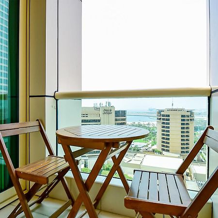 Luxury Escapes - Furnished Studio With Balcony In Royal Oceanic 迪拜 外观 照片