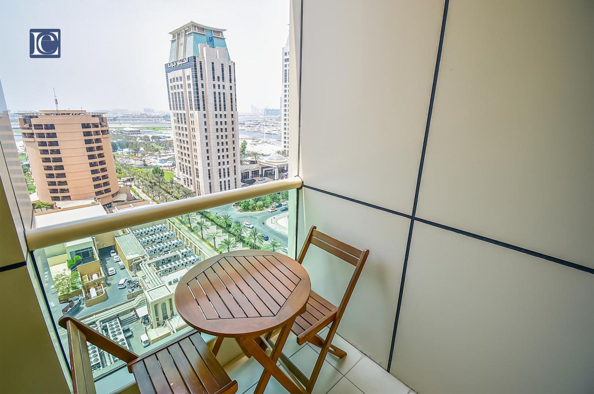 Luxury Escapes - Furnished Studio With Balcony In Royal Oceanic 迪拜 外观 照片